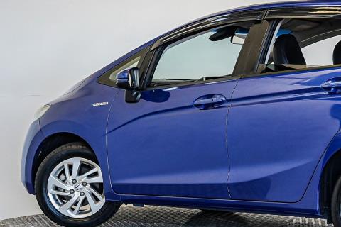2015 Honda Fit L Hybrid / Jazz - Thumbnail