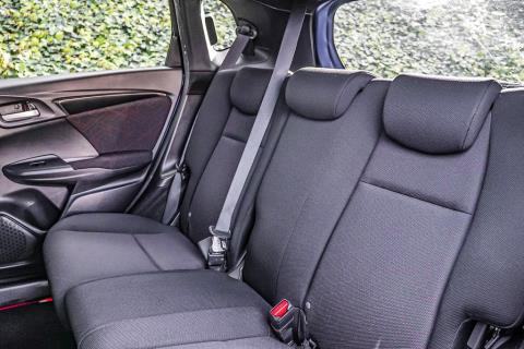 2014 Honda Fit S Hybrid / Jazz RS - Thumbnail
