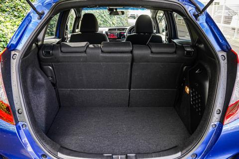 2014 Honda Fit S Hybrid / Jazz RS - Thumbnail
