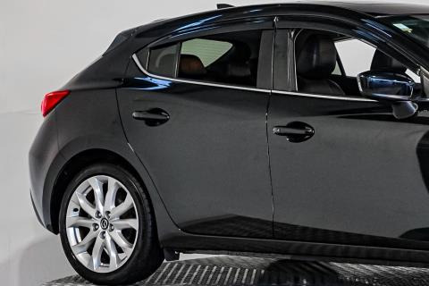 2015 Mazda Axela 20S / 3 LTD - Thumbnail