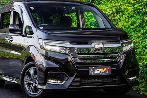 2018 Honda Step Wagon - Thumbnail