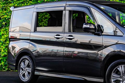 2018 Honda Step Wagon - Thumbnail