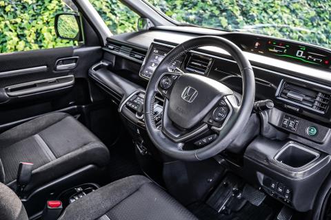 2018 Honda Step Wagon - Thumbnail