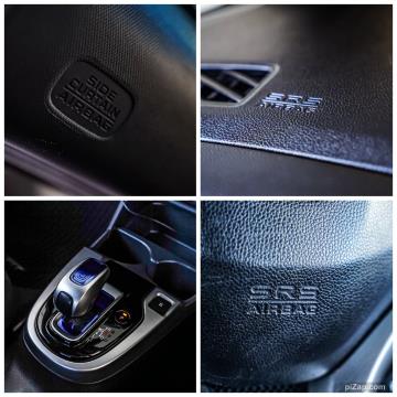 2014 Honda Fit S Hybrid / Jazz RS - Thumbnail