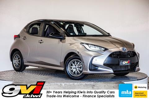 2020 Toyota Yaris G Hybrid / Vitz