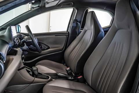 2020 Toyota Yaris G Hybrid / Vitz - Thumbnail