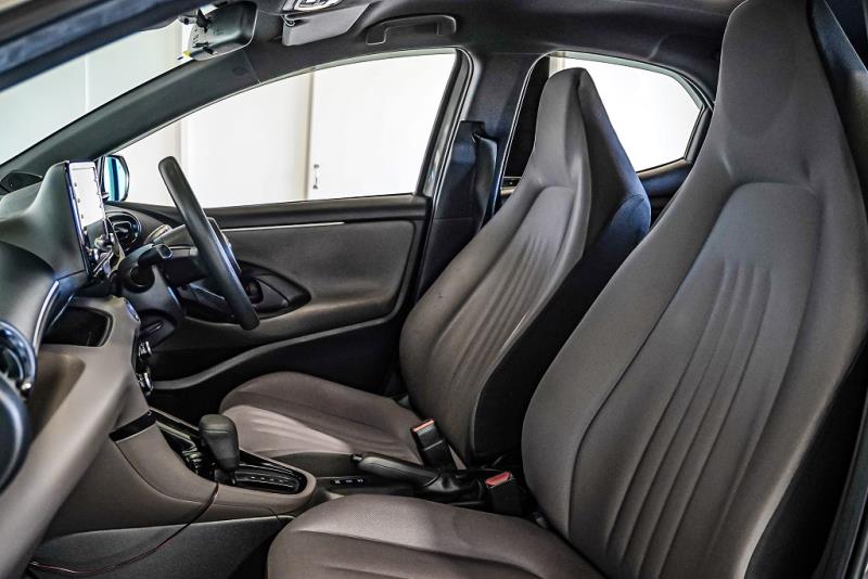 2020 Toyota Yaris G Hybrid / Vitz