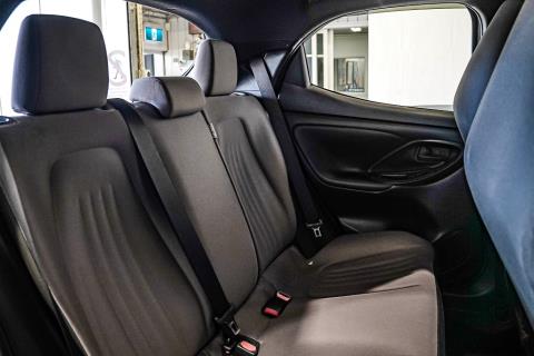 2020 Toyota Yaris G Hybrid / Vitz - Thumbnail