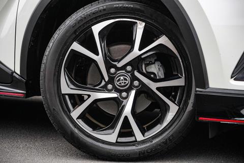 2019 Toyota C-HR Turbo Edge - Thumbnail