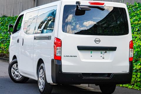 2022 Nissan NV350 / Caravan DX Long - Thumbnail