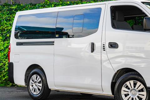 2022 Nissan NV350 / Caravan DX Long - Thumbnail