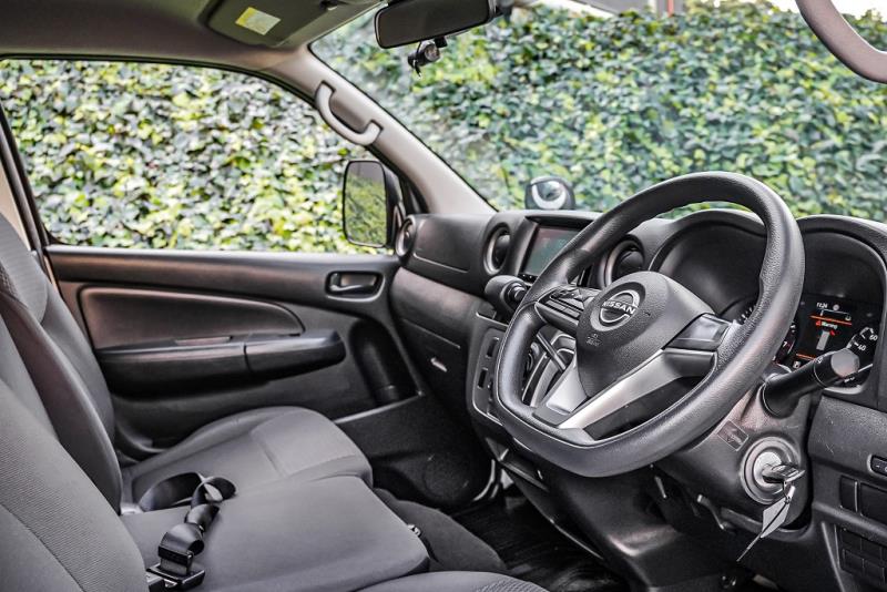 2022 Nissan NV350 / Caravan 5 Door