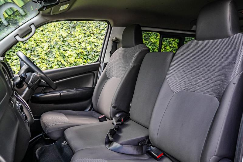 2022 Nissan NV350 / Caravan 5 Door
