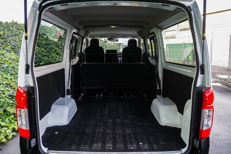2022 Nissan NV350 / Caravan 5 Door