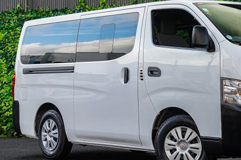 2022 Nissan NV350 / Caravan 5 Door - Thumbnail