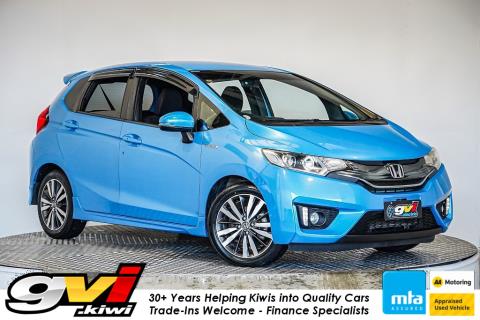 2014 Honda Fit S Hybrid / Jazz RS