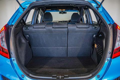 2014 Honda Fit S Hybrid / Jazz RS - Thumbnail