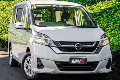 2017 Nissan Serena / NV200 - Thumbnail
