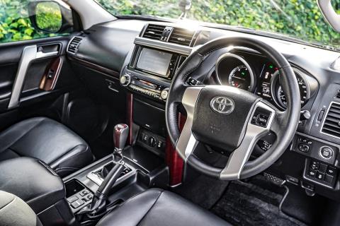 2015 Toyota Land Cruiser Prado 4WD - Thumbnail