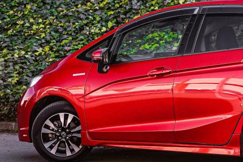 2017 Honda Shuttle Hybrid - Thumbnail