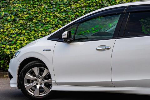 2016 Honda Jade Hybrid / Shuttle - Thumbnail
