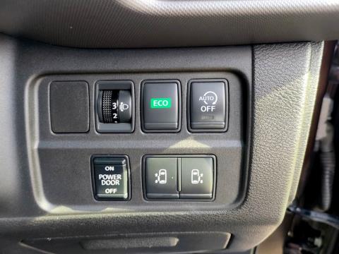 2016 Nissan Serena Hybrid 8 Seat - Thumbnail
