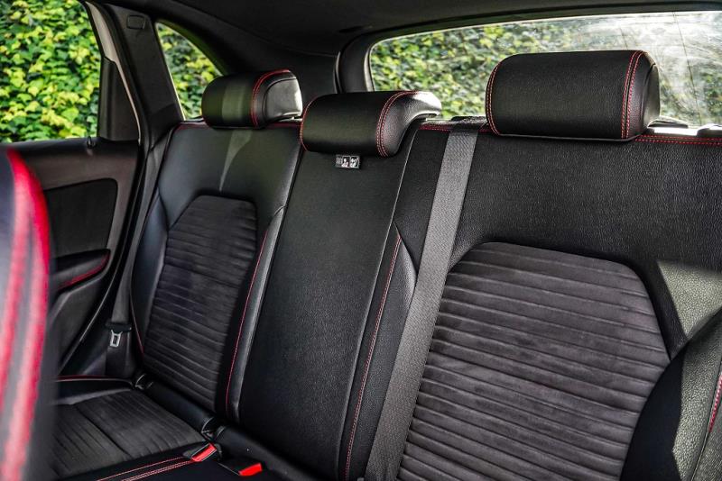 2015 Mercedes-Benz B 180 AMG Line