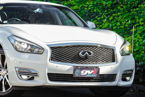 2015 Nissan Fuga Hybrid / Skyline - Thumbnail
