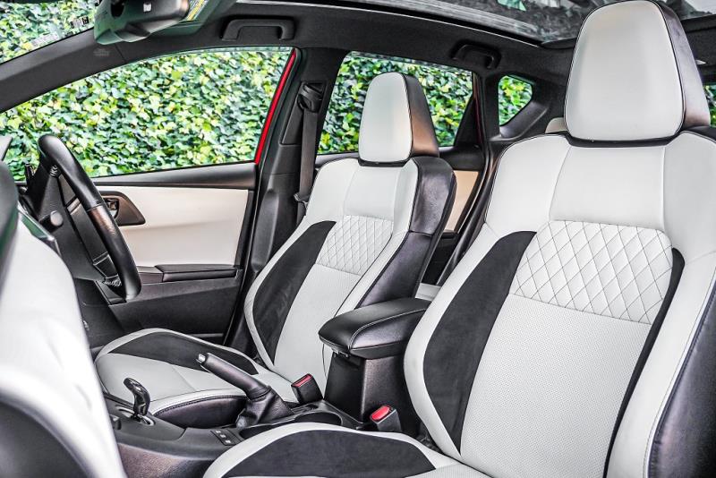 2016 Toyota Auris Hybrid / Corolla