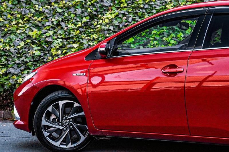 2016 Toyota Auris Hybrid / Corolla