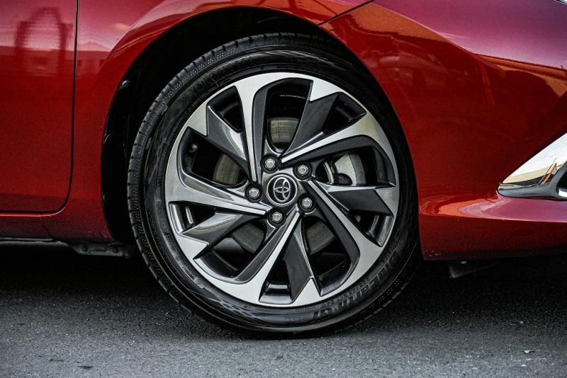 2016 Toyota Auris Hybrid / Corolla