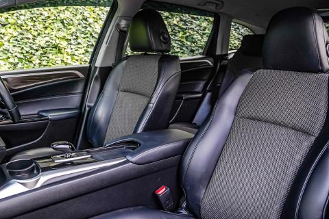 2018 Honda Jade Hybrid X - Thumbnail