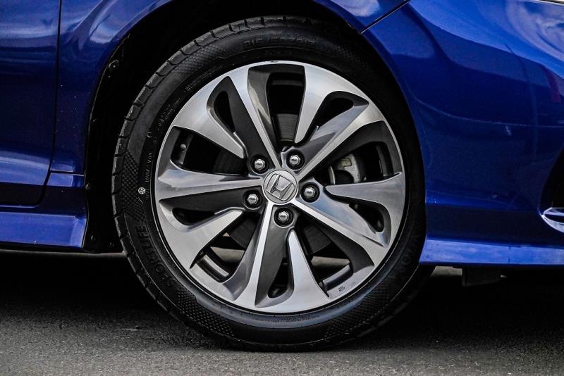 2018 Honda Jade Hybrid X