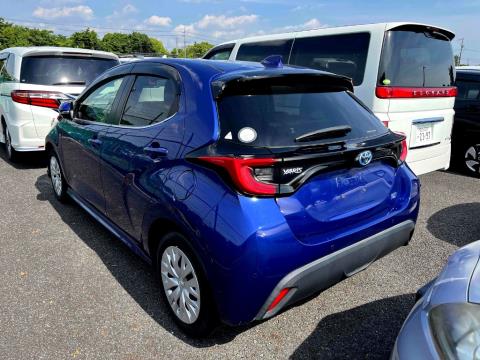2020 Toyota Yaris Hybrid Z - Thumbnail