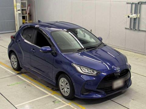 2020 Toyota Yaris Hybrid Z - Thumbnail