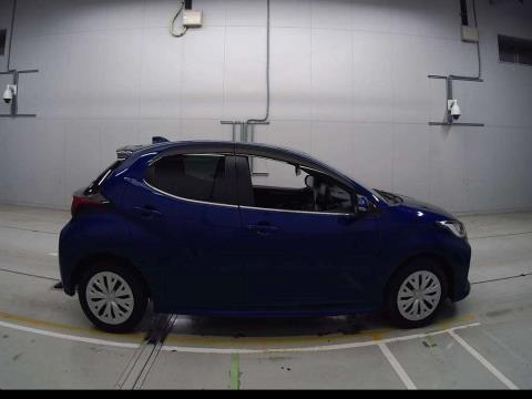 2020 Toyota Yaris Hybrid Z - Thumbnail