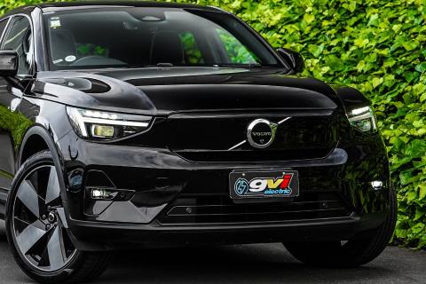 2022 Volvo C40 Recharge Ultimate - Thumbnail