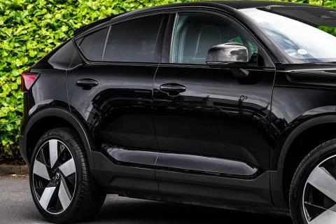2022 Volvo C40 Recharge Ultimate - Thumbnail