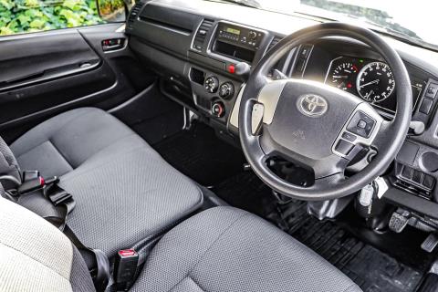 2021 Toyota Hiace ZL 5 Door - Thumbnail