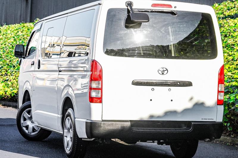 2021 Toyota Hiace ZL 5 Door