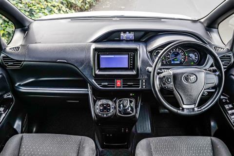 2019 Toyota Noah Hybrid G / Voxy - Thumbnail