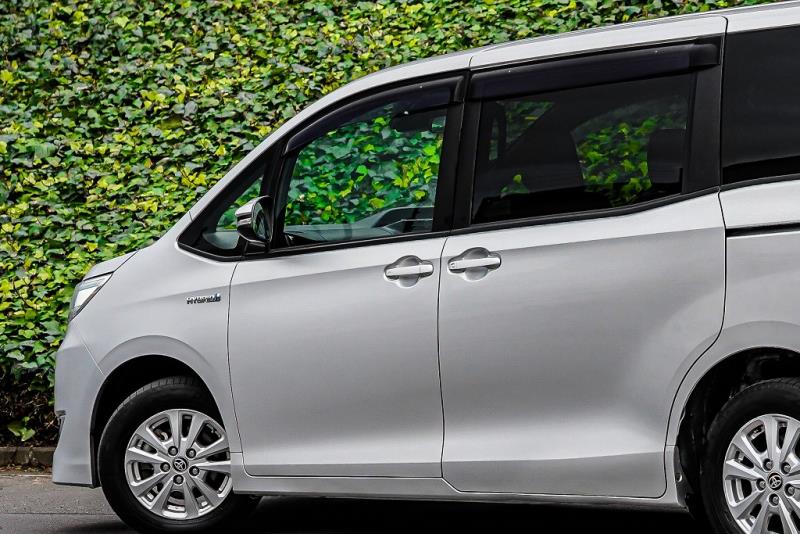 2019 Toyota Noah Hybrid G / Voxy