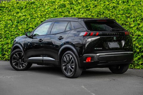 2021 Peugeot e-2008 GT Electric - Thumbnail
