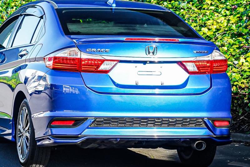 2017 Honda Grace Hybrid