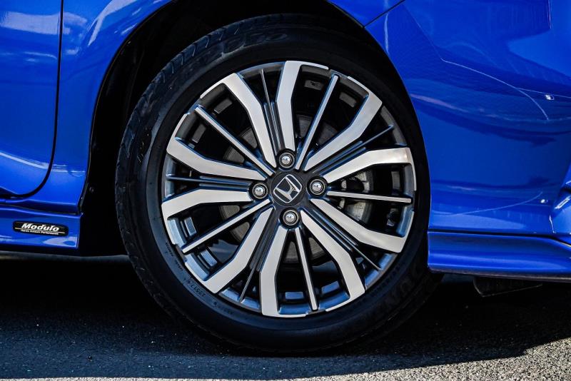 2017 Honda Grace Hybrid