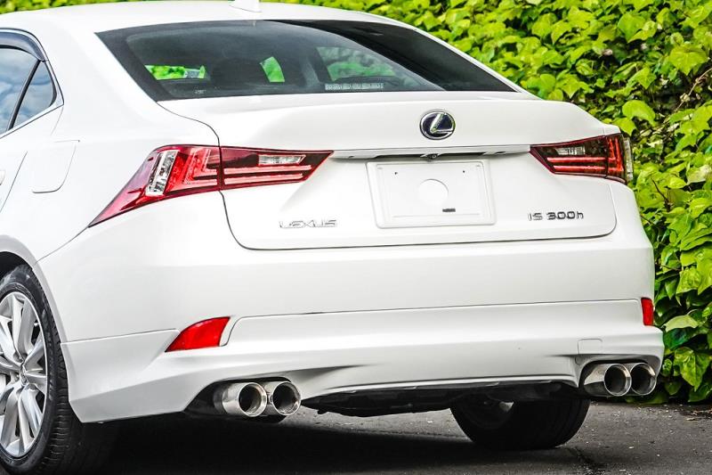 2014 Lexus IS 300h