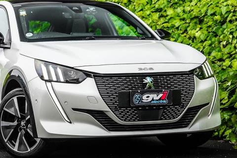 2021 Peugeot e-208 GT Line Electric - Thumbnail