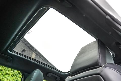 2021 Peugeot e-208 GT Line Electric - Thumbnail