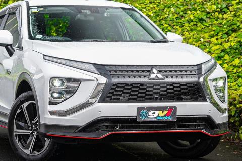 2020 Mitsubishi Eclipse Cross PHEV 4WD - Thumbnail