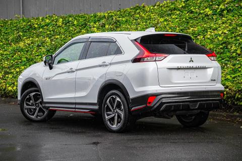 2020 Mitsubishi Eclipse Cross PHEV 4WD - Thumbnail